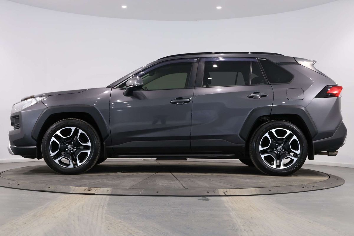 2019 Toyota RAV4 Edge AXAA54R