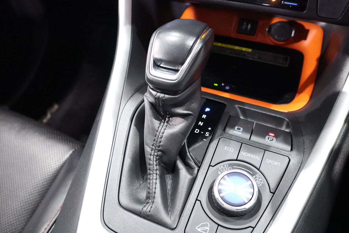 2019 Toyota RAV4 Edge AXAA54R