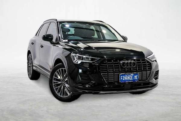 2024 Audi Q3 35 TFSI Dynamic Black F3