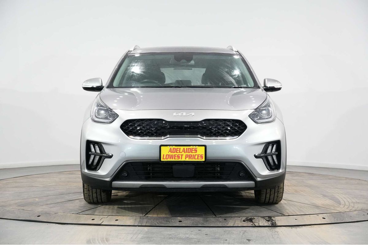 2022 Kia Niro Hybrid Sport DE
