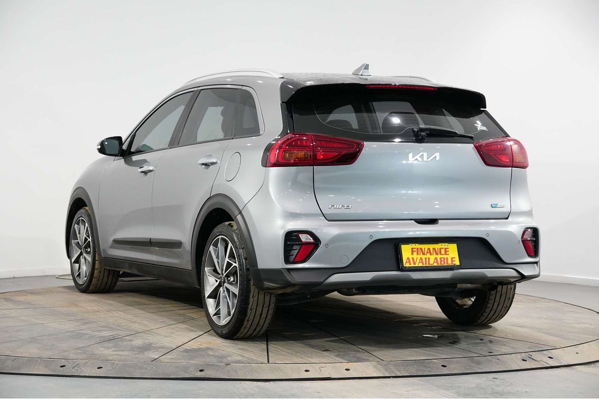 2022 Kia Niro Hybrid Sport DE