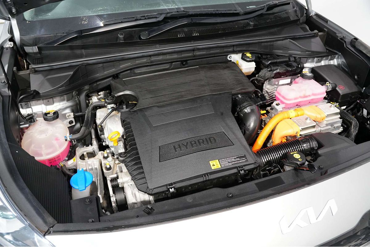 2022 Kia Niro Hybrid Sport DE