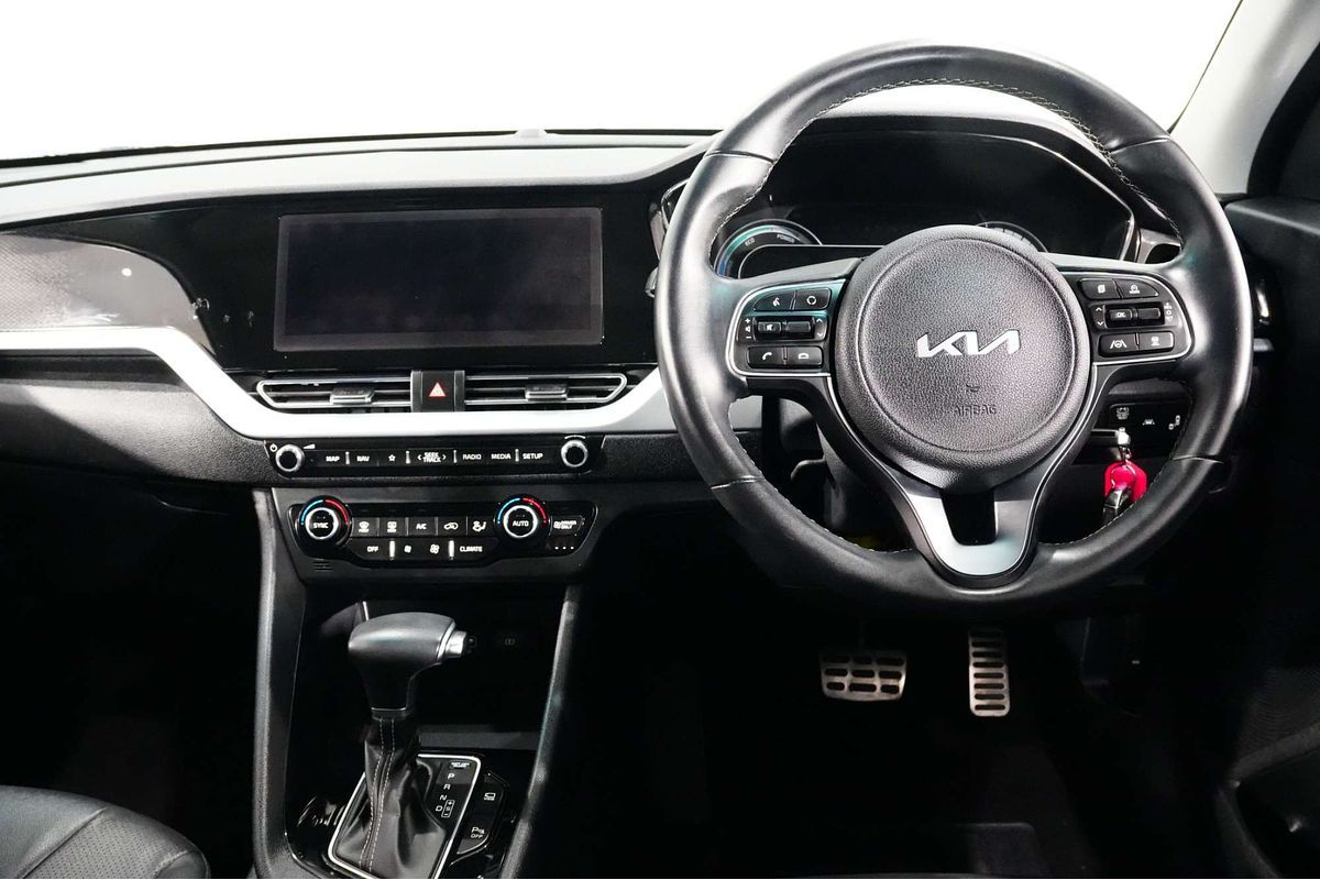 2022 Kia Niro Hybrid Sport DE