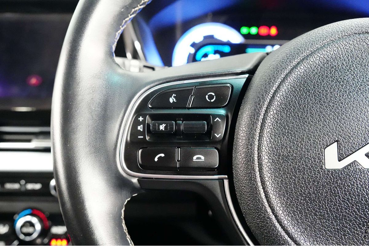 2022 Kia Niro Hybrid Sport DE