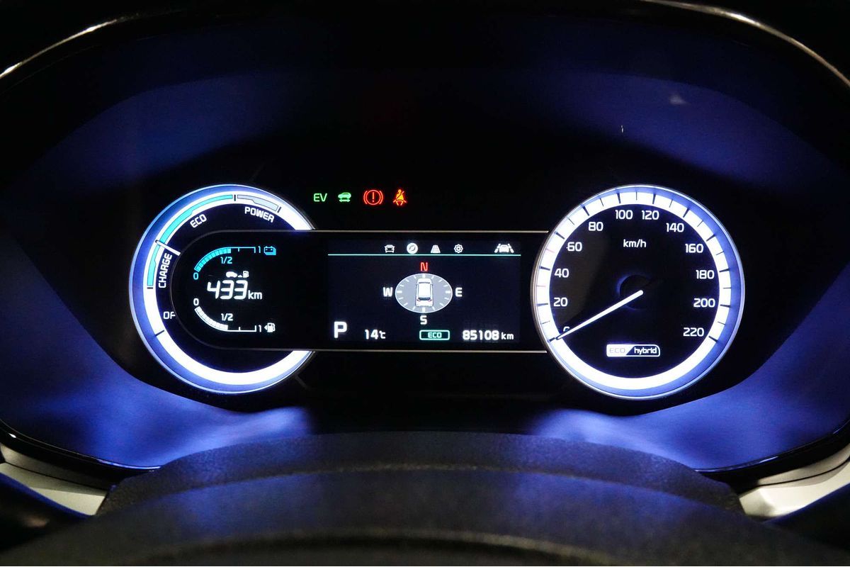 2022 Kia Niro Hybrid Sport DE