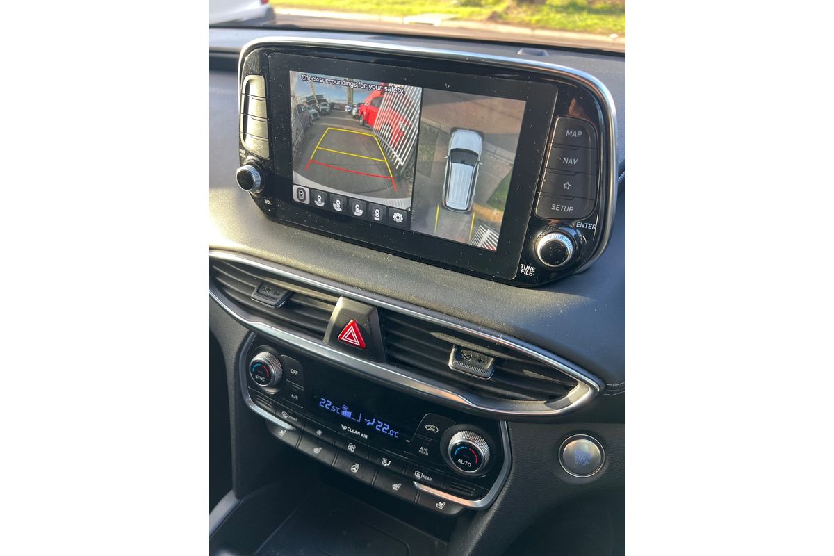 2019 Hyundai Santa Fe Highlander TM image 16