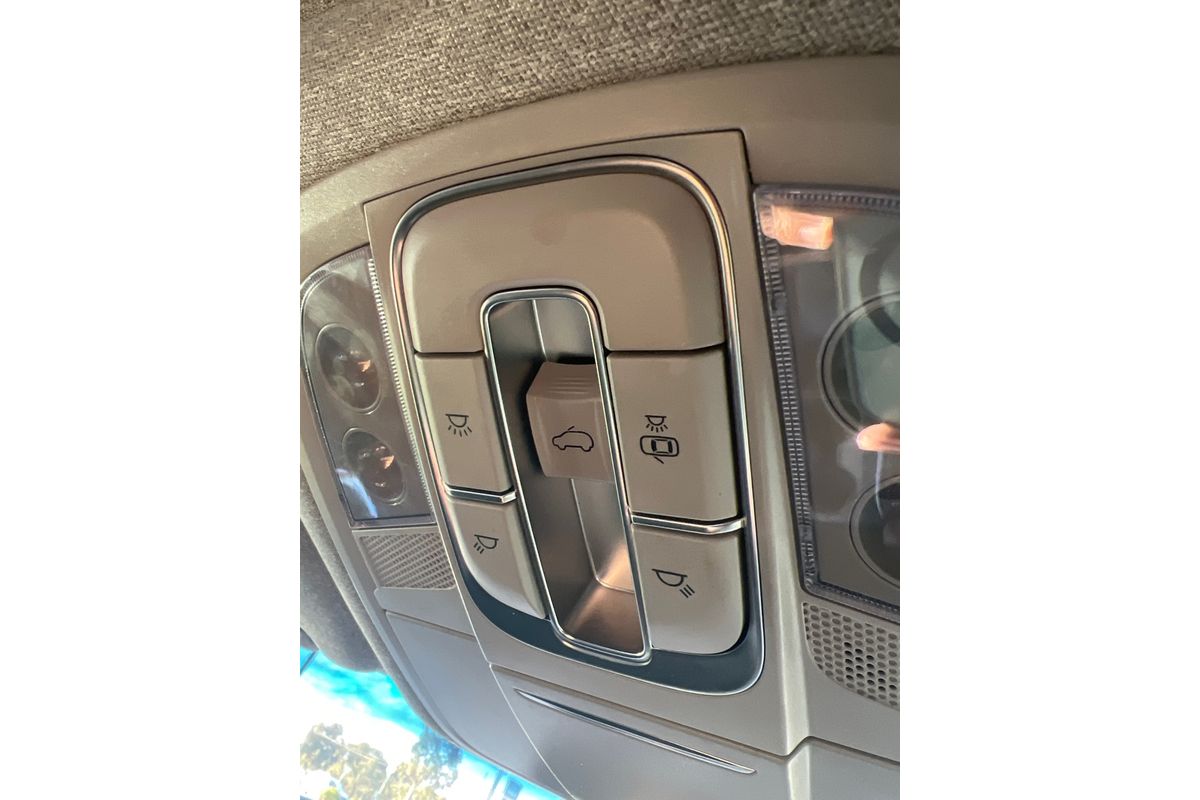 2019 Hyundai Santa Fe Highlander TM image 25