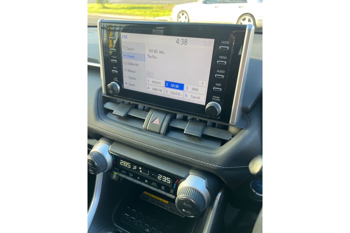 2020 Toyota RAV4 GXL AXAH52R image 15