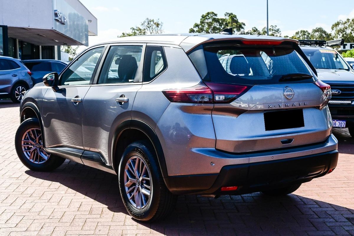 2026 Nissan X-TRAIL ST T33