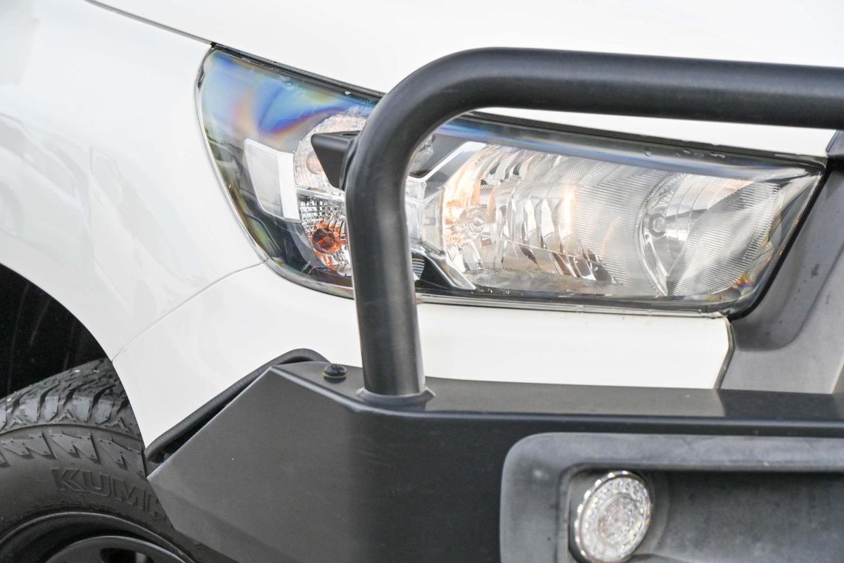 2020 Toyota Hilux SR GUN126R 4X4