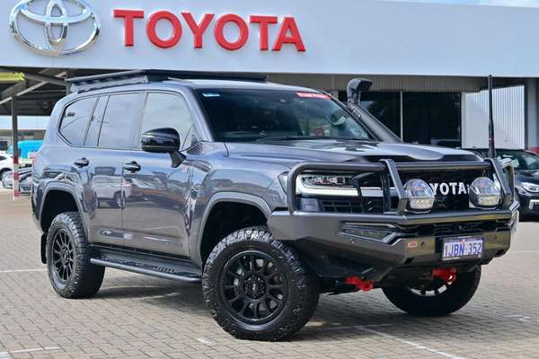 2023 Toyota Landcruiser GR Sport FJA300R