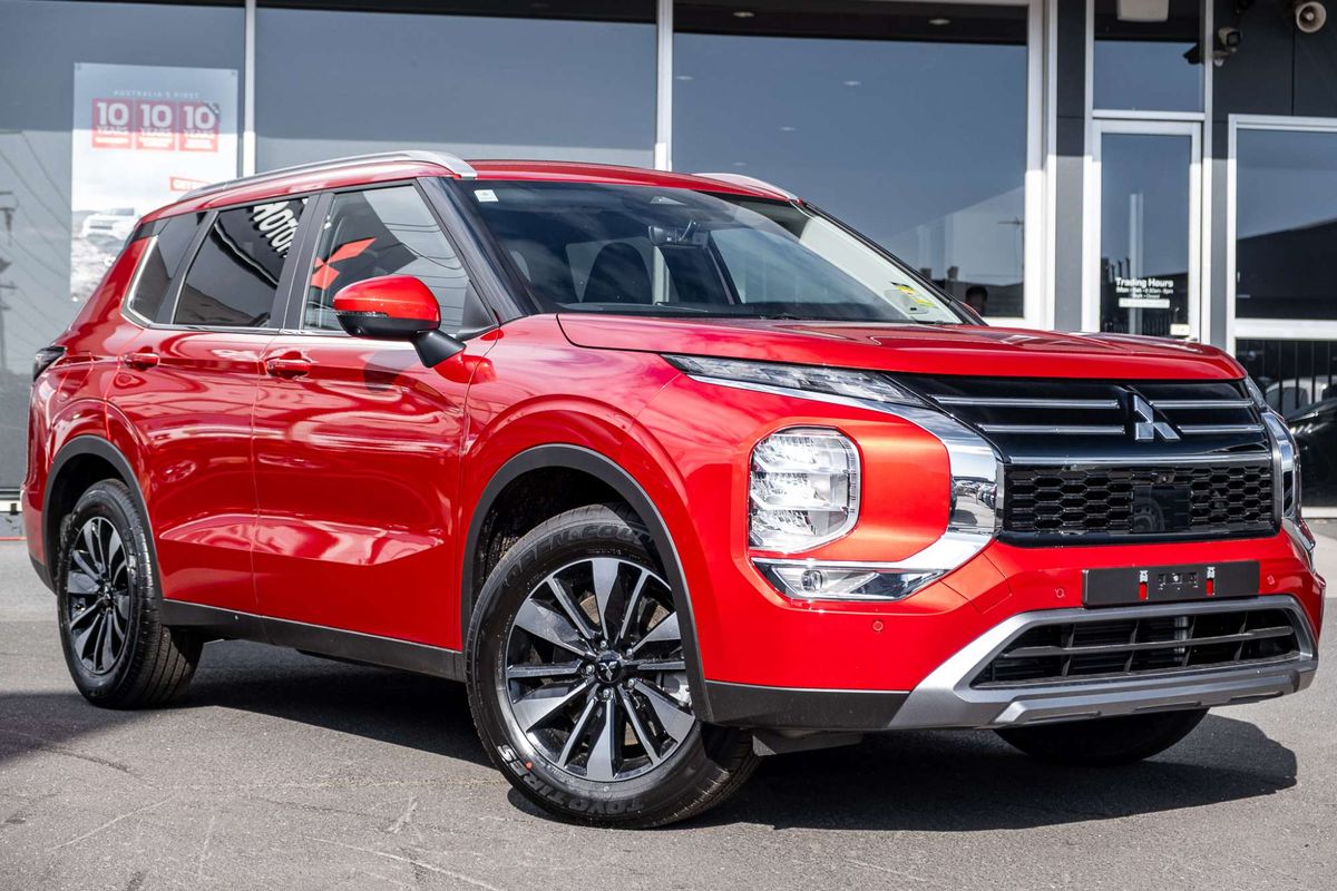 2026 Mitsubishi Outlander LS ZM
