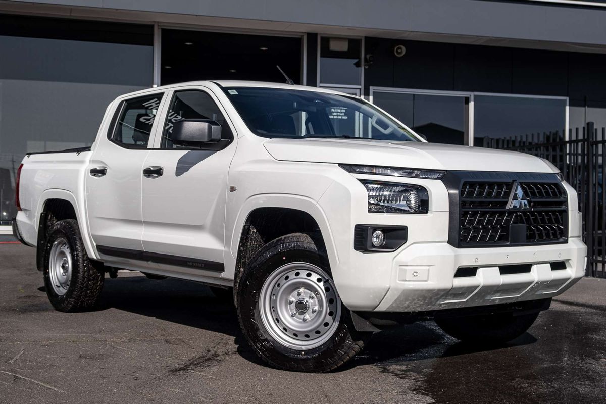 2026 Mitsubishi Triton GLX MV 4X4