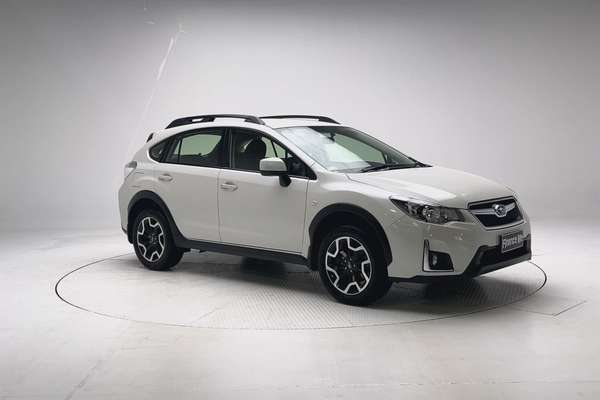 2016 Subaru XV 2.0i G4X thumb-1