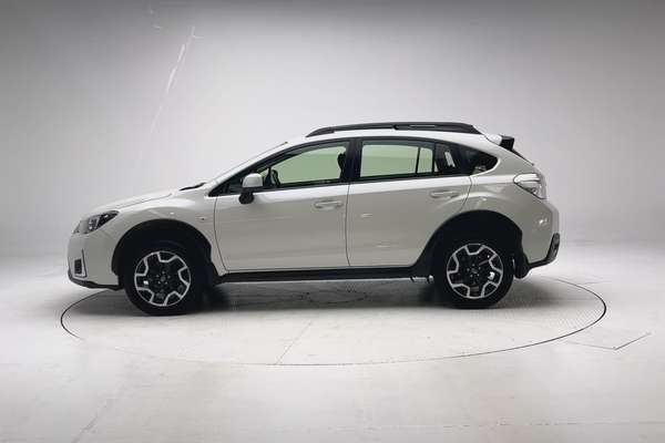 2016 Subaru XV 2.0i G4X thumb-4