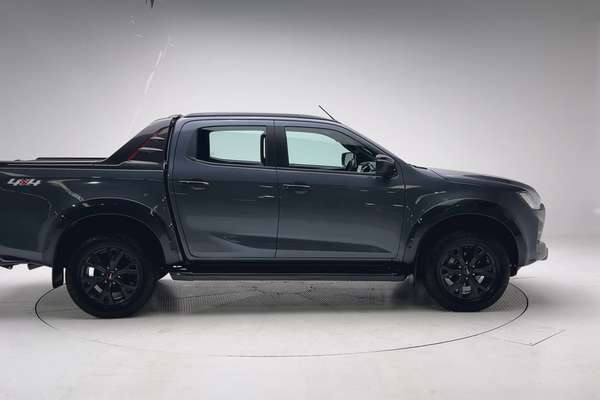 2023 Isuzu D-MAX X-TERRAIN 4X4 thumb-8