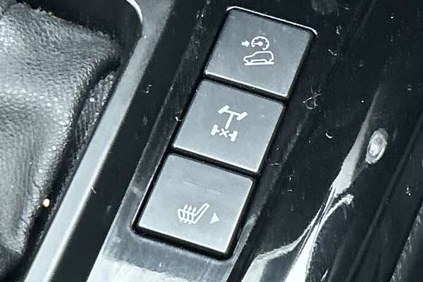 2023 Isuzu D-MAX X-TERRAIN 4X4 thumb-15