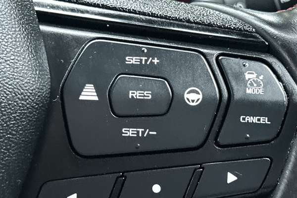 2023 Isuzu D-MAX X-TERRAIN 4X4 thumb-17