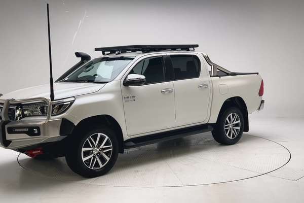 2020 Toyota Hilux SR5 GUN126R 4X4 thumb-3