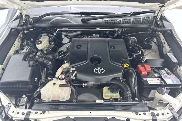 2020 Toyota Hilux SR5 GUN126R 4X4 thumb-10
