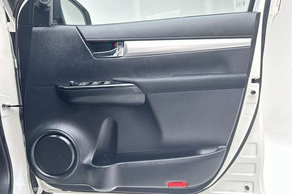 2020 Toyota Hilux SR5 GUN126R 4X4 thumb-18