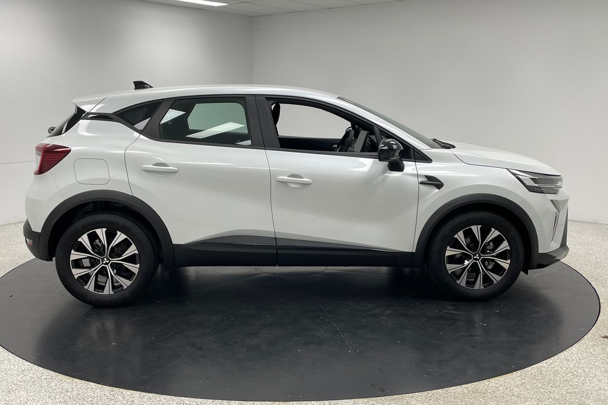 2025 Mitsubishi ASX LS XE