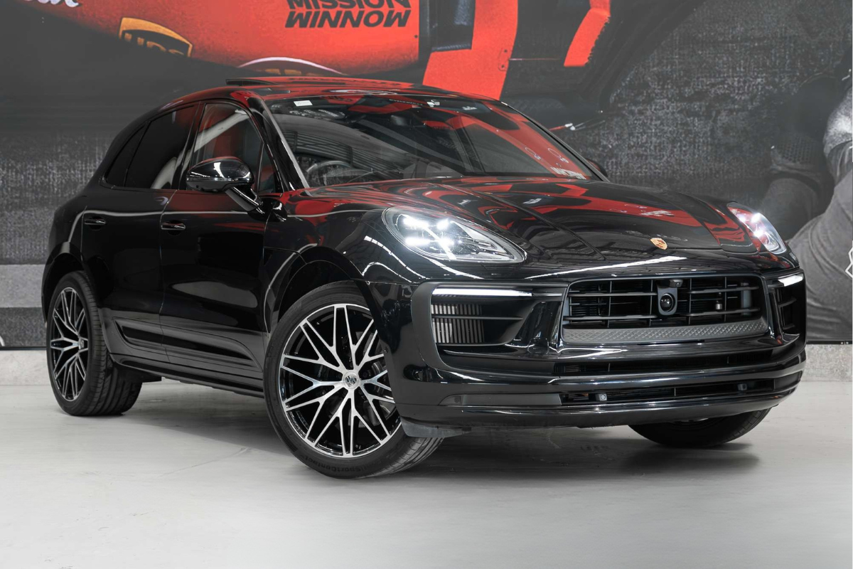 2022 Porsche Macan S 95B