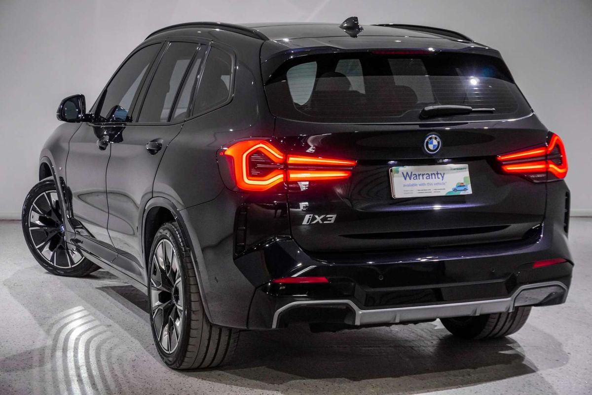 2022 BMW iX3 G08
