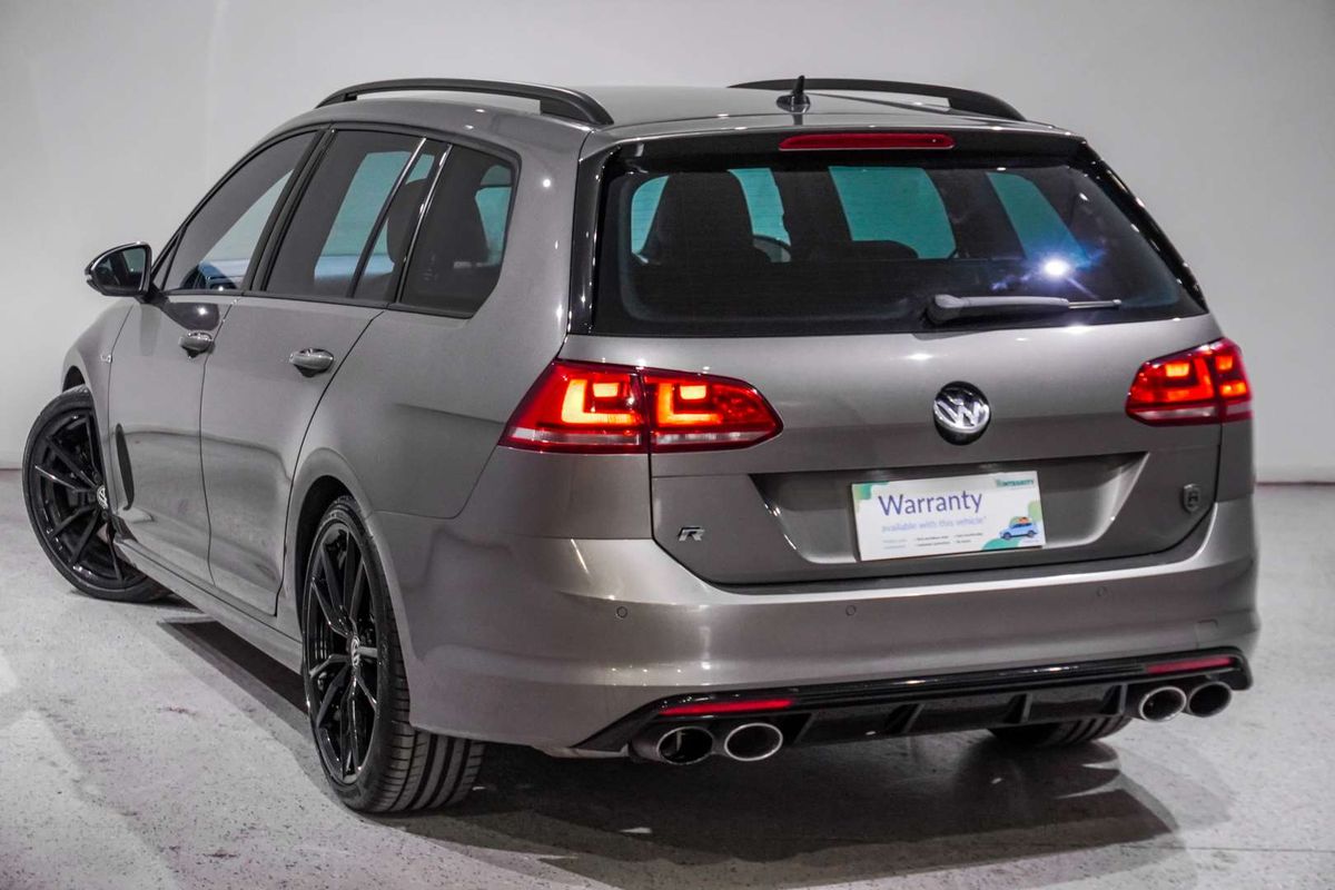 2015 Volkswagen Golf R Wolfsburg Edition 7