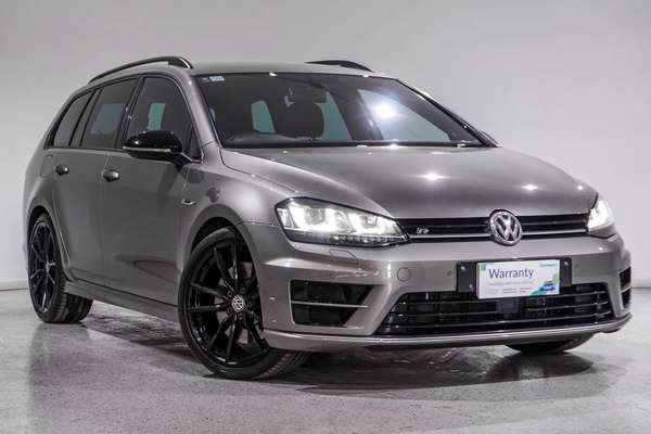 2015 Volkswagen Golf R Wolfsburg Edition 7