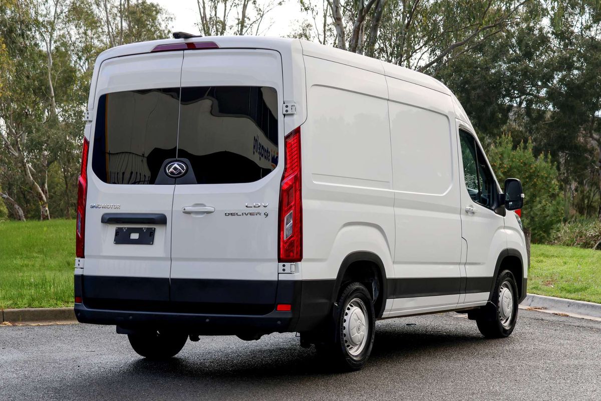 2025 LDV Deliver 9 MWB Mid Roof MWB Mid Roof image 4