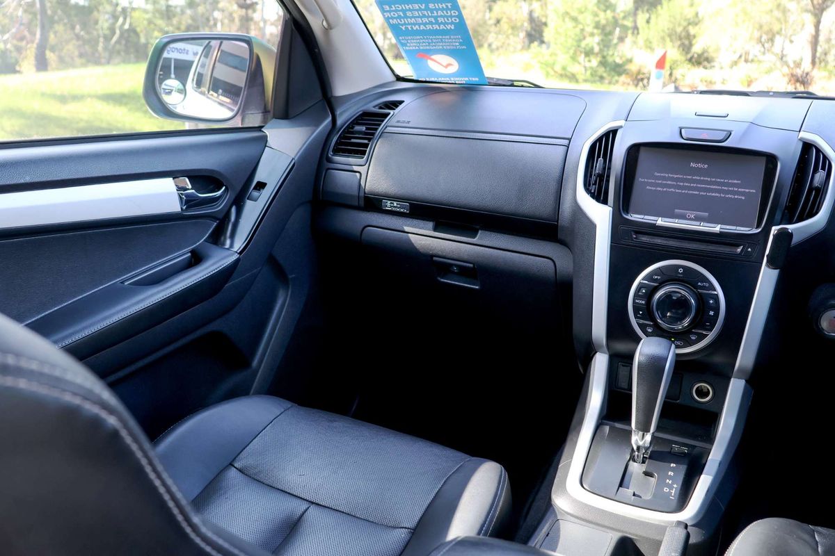 2019 Isuzu D-MAX LS-T High Ride Rear Wheel Drive image 15