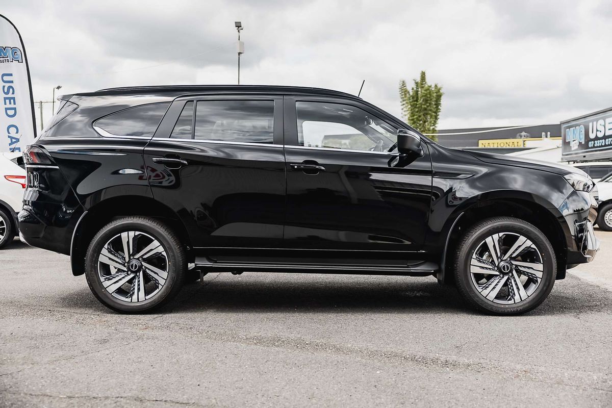2026 Isuzu MU-X LS-T