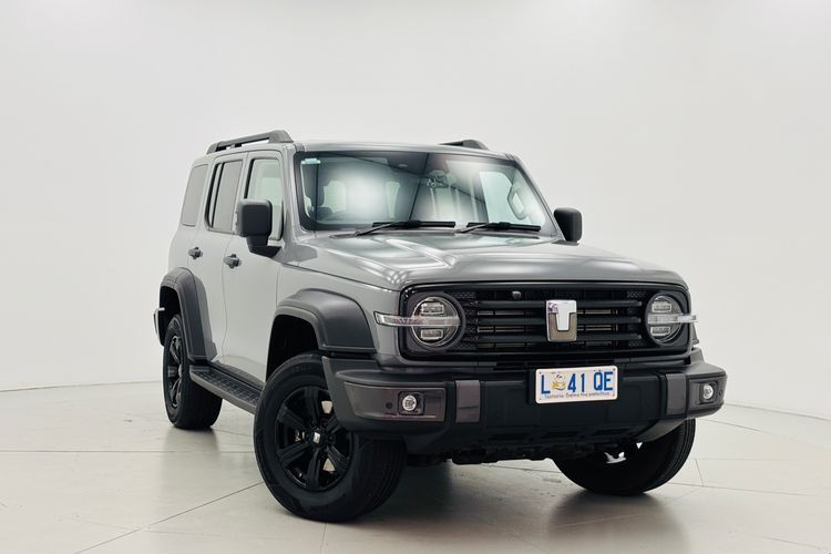 2024 GWM Tank 300 Lux Hybrid P01