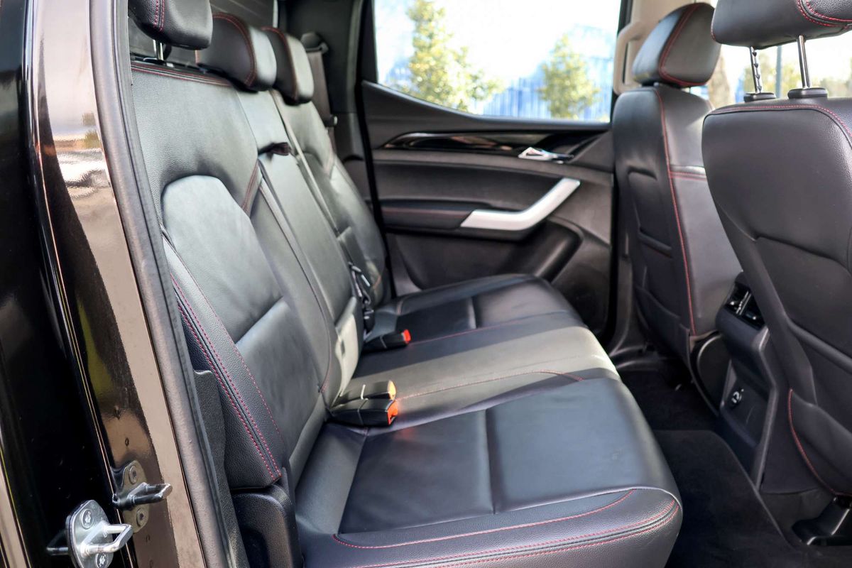 2023 LDV T60 Max LUXE SK8C 4X4 image 28
