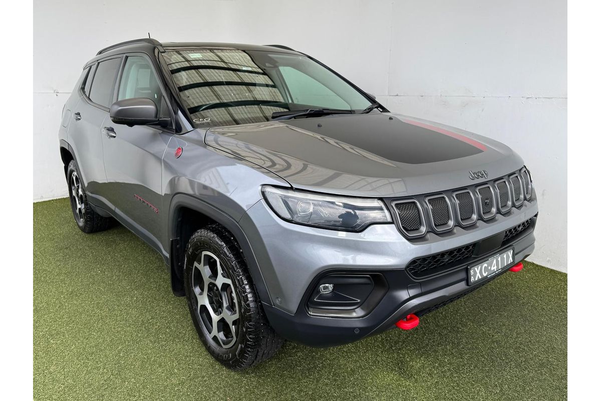 2022 Jeep Compass Trailhawk M6