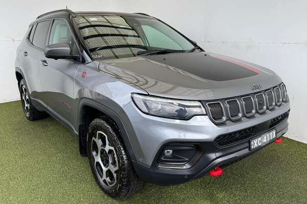 2022 Jeep Compass Trailhawk M6