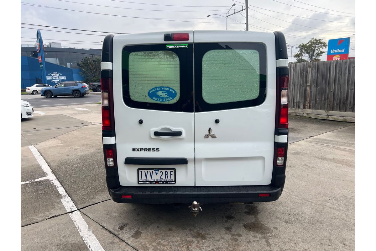 2021 Mitsubishi Express GLX SN SWB image 9