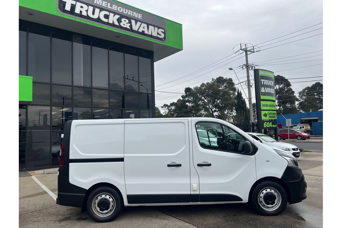 2021 Mitsubishi Express GLX SN SWB image 10