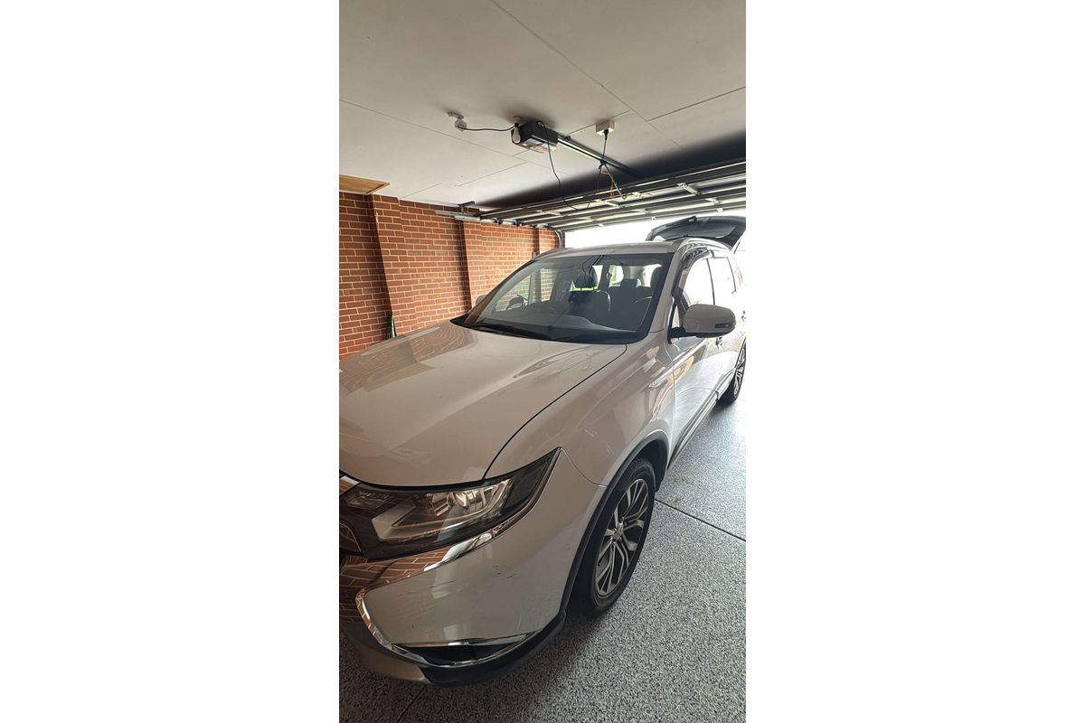 2017 Mitsubishi Outlander LS ZK
