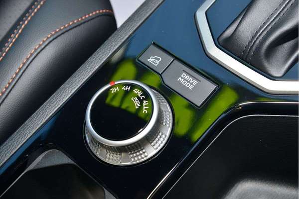 2025 Mitsubishi Triton GSR MV 4X4 thumb-13