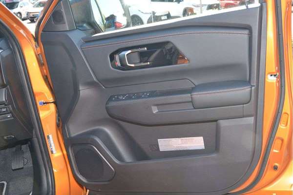 2025 Mitsubishi Triton GSR MV 4X4 thumb-15