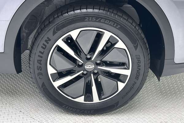 2025 Chery Tiggo 4 Pro Urban thumb-9