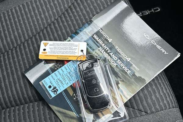 2025 Chery Tiggo 4 Pro Urban thumb-22