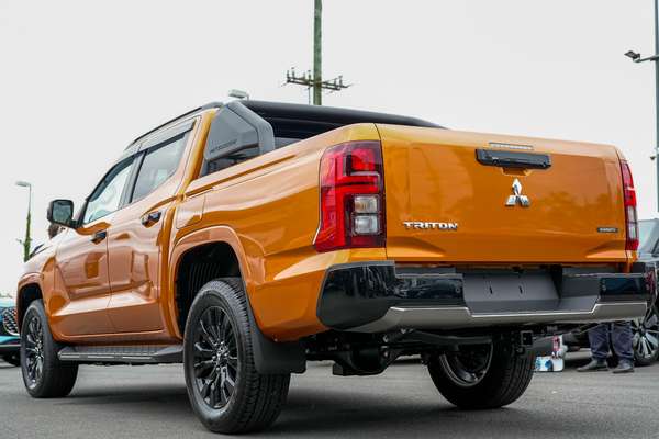 2025 Mitsubishi Triton GSR Special Edition MV 4X4 thumb-5