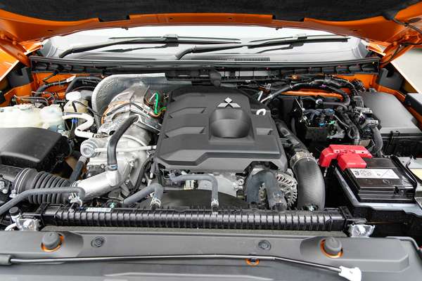 2025 Mitsubishi Triton GSR Special Edition MV 4X4 thumb-7