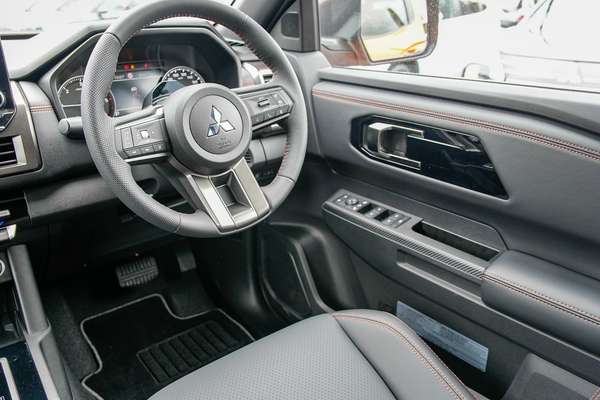 2025 Mitsubishi Triton GSR Special Edition MV 4X4 thumb-18