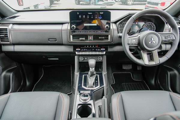 2025 Mitsubishi Triton GSR Special Edition MV 4X4 thumb-17