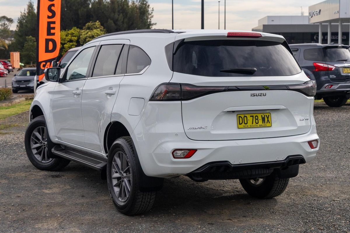 2025 Isuzu MU-X LS-U