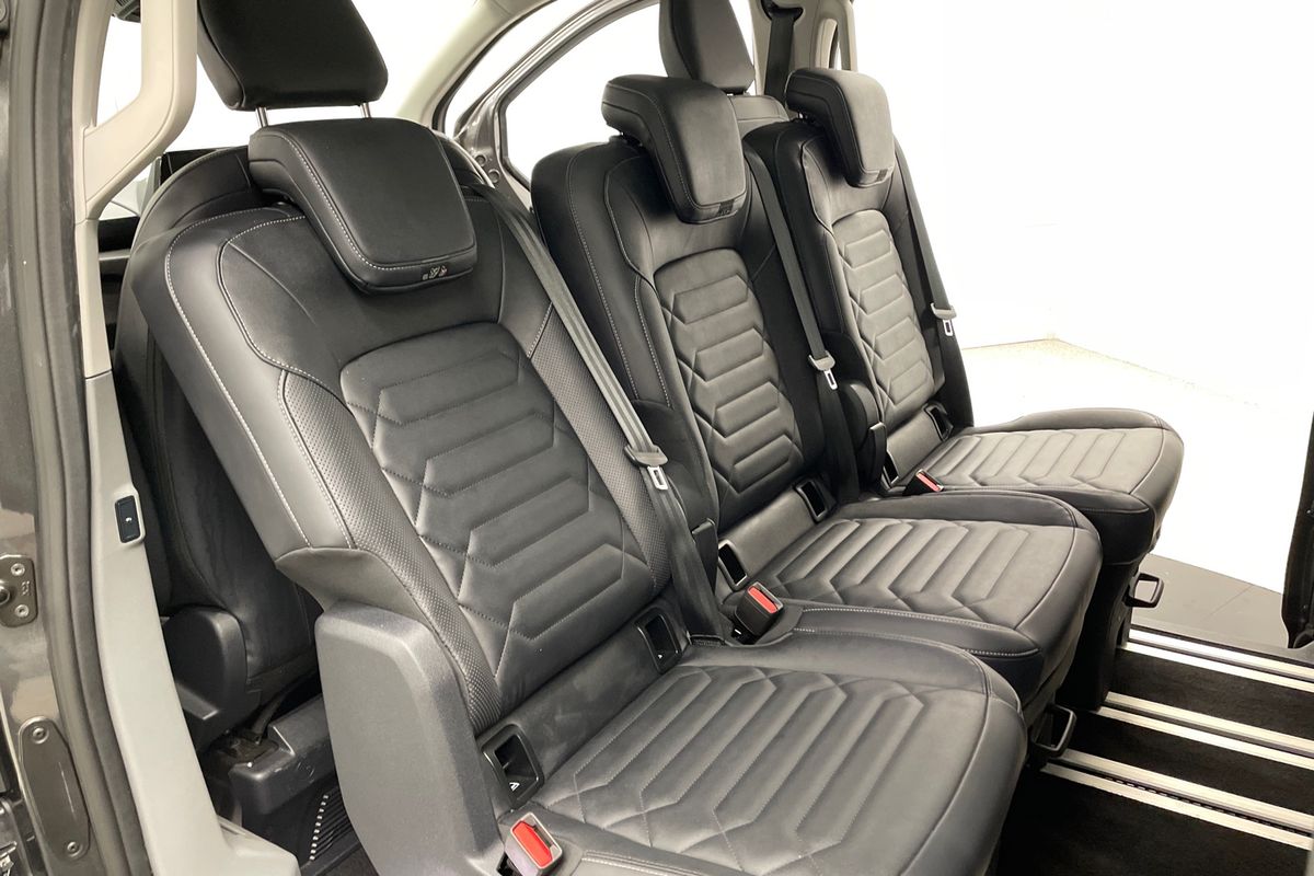 2024 Ford Tourneo Titanium X AV SWB
